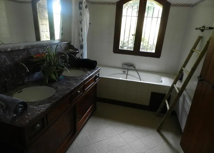 Bed & Breakfast Cevennes: Piscine, Lamas, Riviere Cros (Gard)